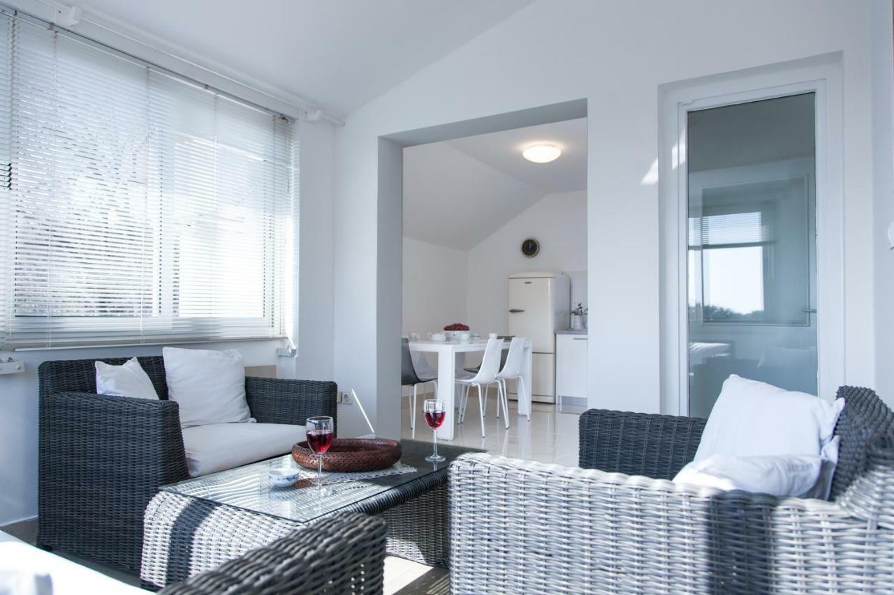 Apartments Rafaj Pula Bagian luar foto